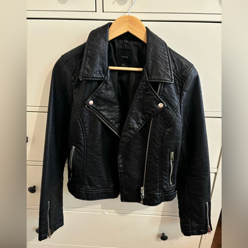 Women’s Leather Jacket